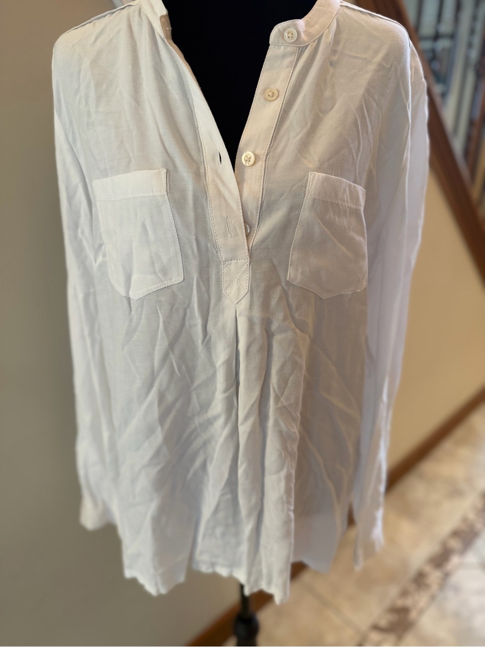 Tommy Bahama White Popover Blouse Women’s Medium NWOT T101